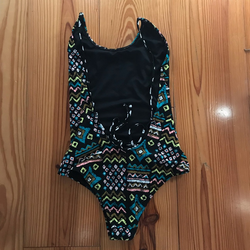 80s pattern Volcom One piece - Picture 2 of 4